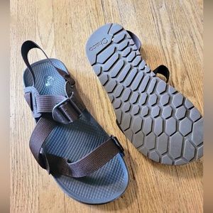 Men’s 9 Chaco Lowdown Sandal Brown